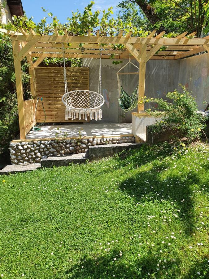 Peaceful Vacation Villa & Garden Сараево Екстериор снимка