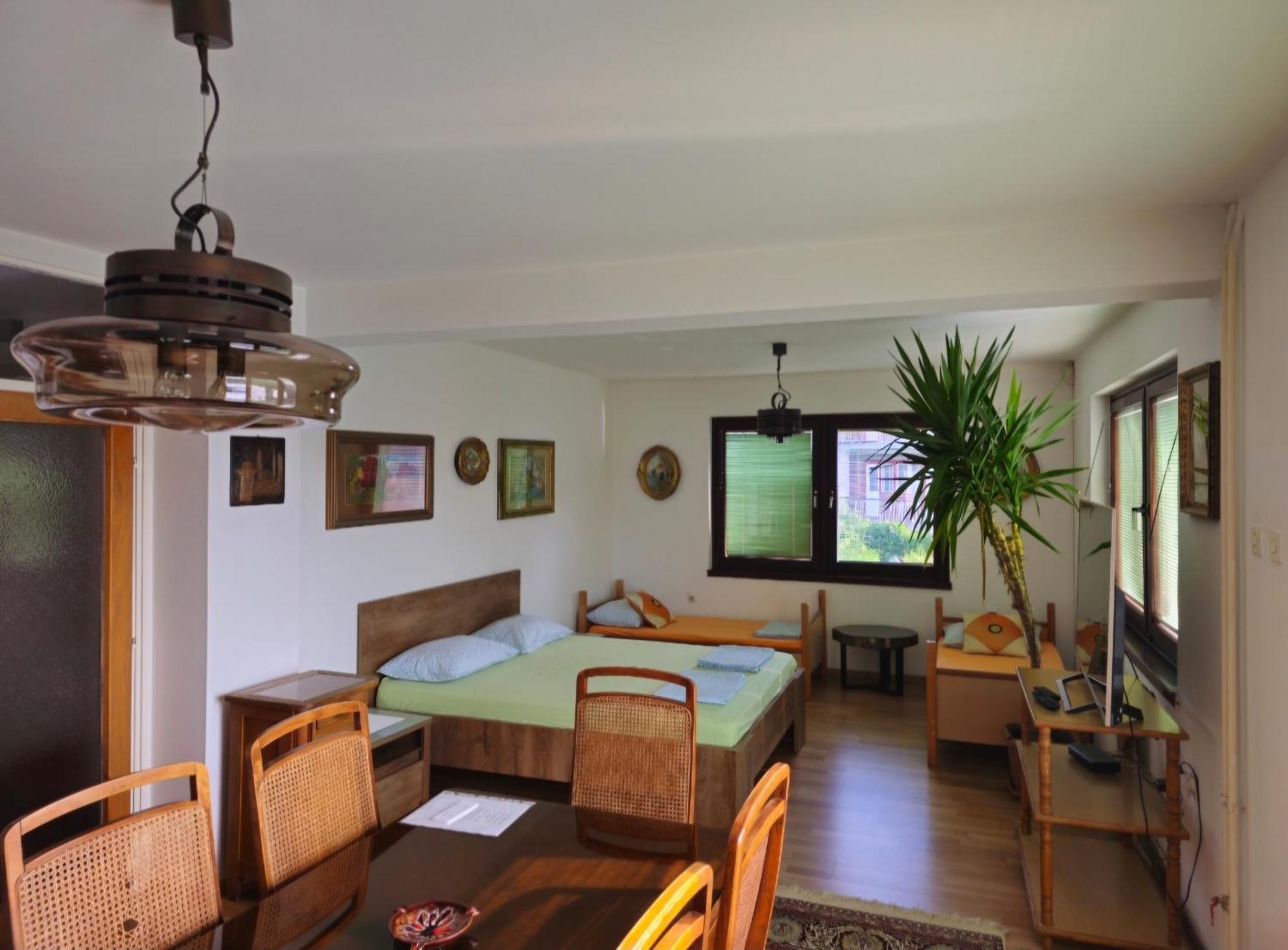 Peaceful Vacation Villa & Garden Сараево Екстериор снимка